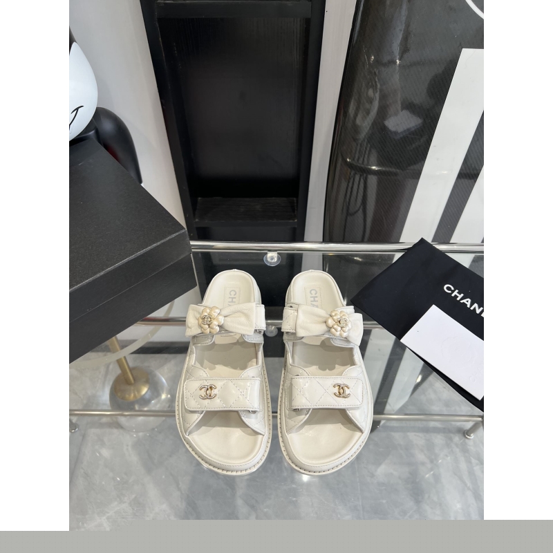 Ch*el slippers